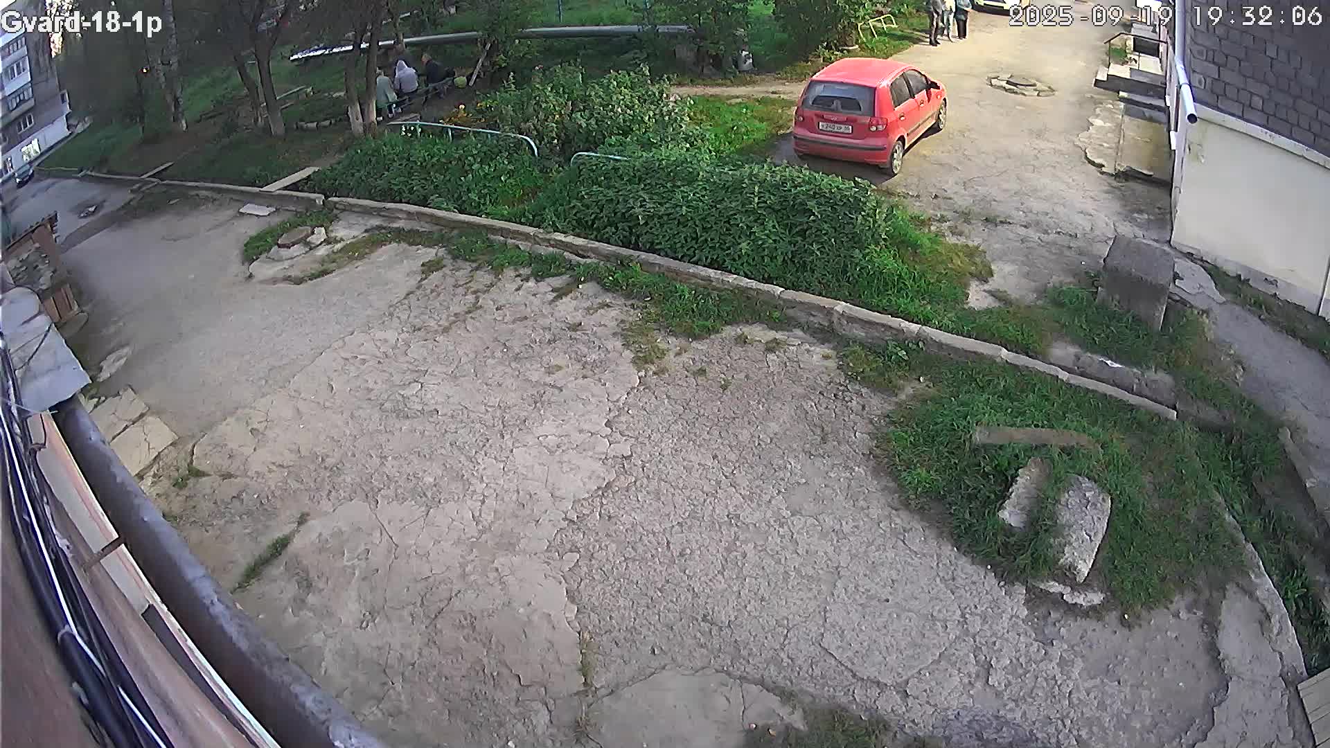 Гвардейцев 18 камера 1