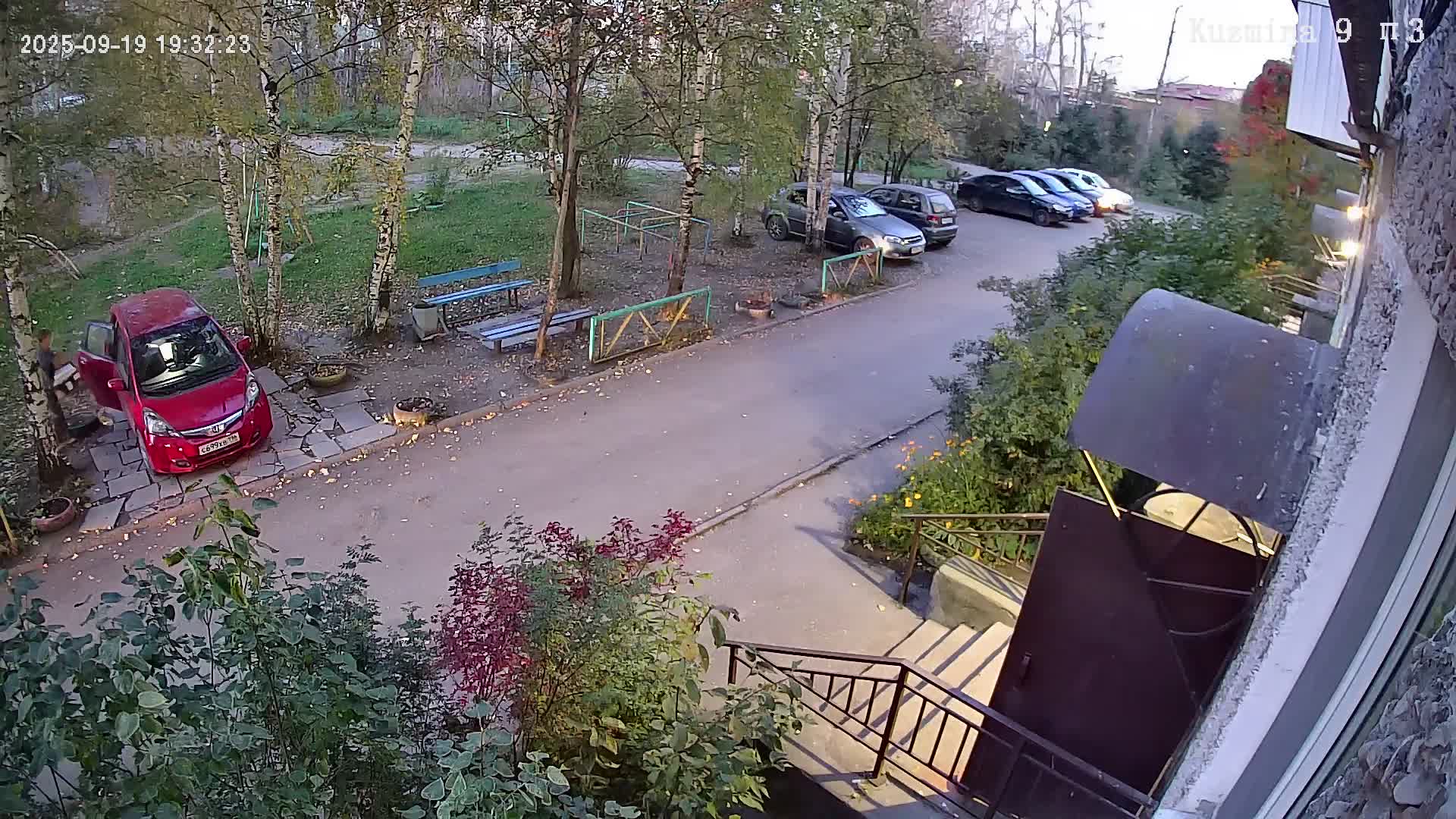 Кузмина 9 подъезд 3