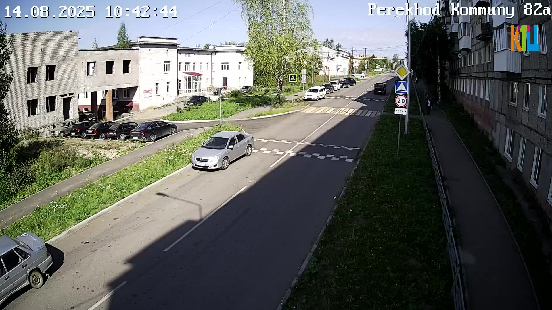 Пешеходный переход Коммуны 82а