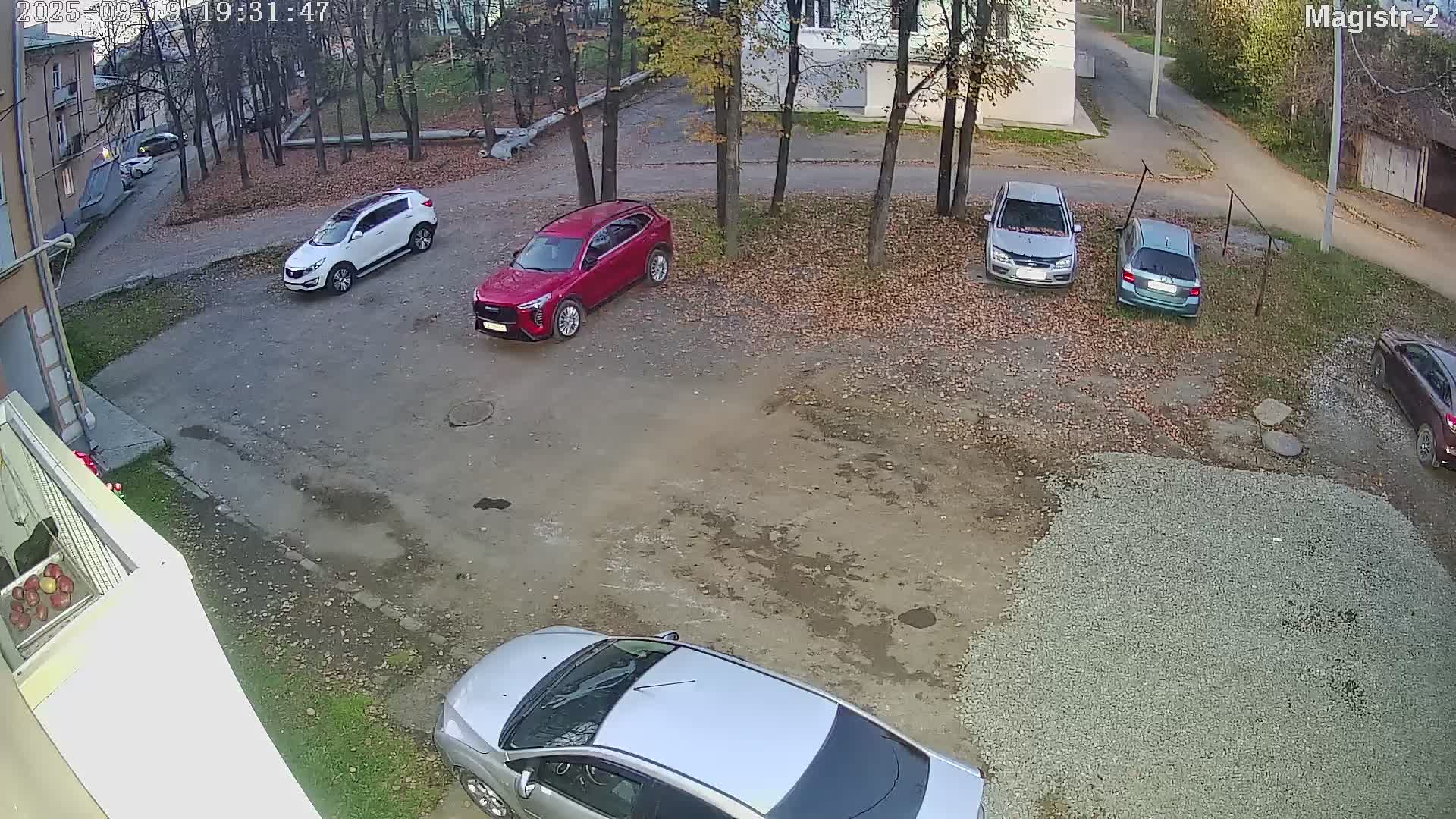 Двор Магистральная 2